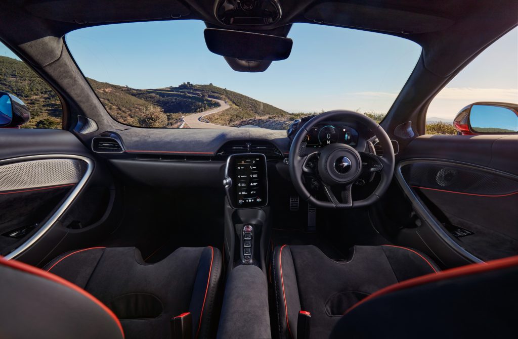 McLaren Artura interior