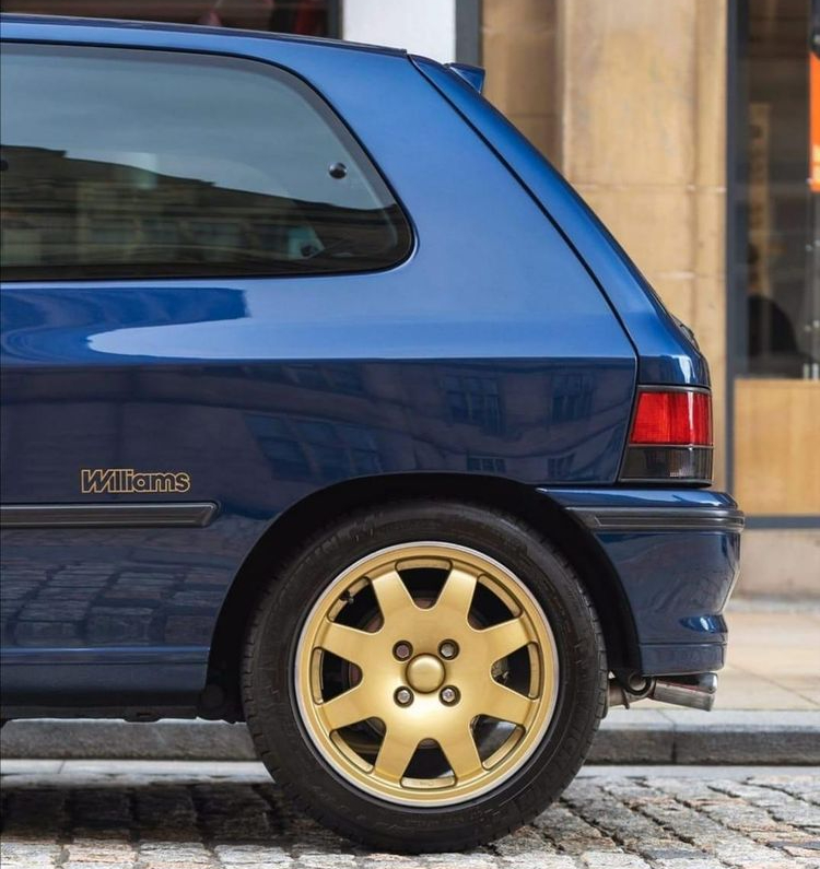 Renault Clio Williams wheel