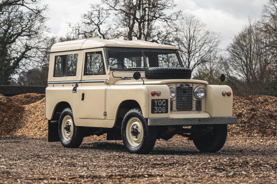 Oldest Land Rover Series II up for auction