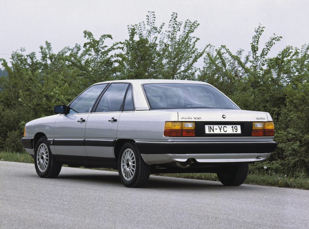 Audi 100