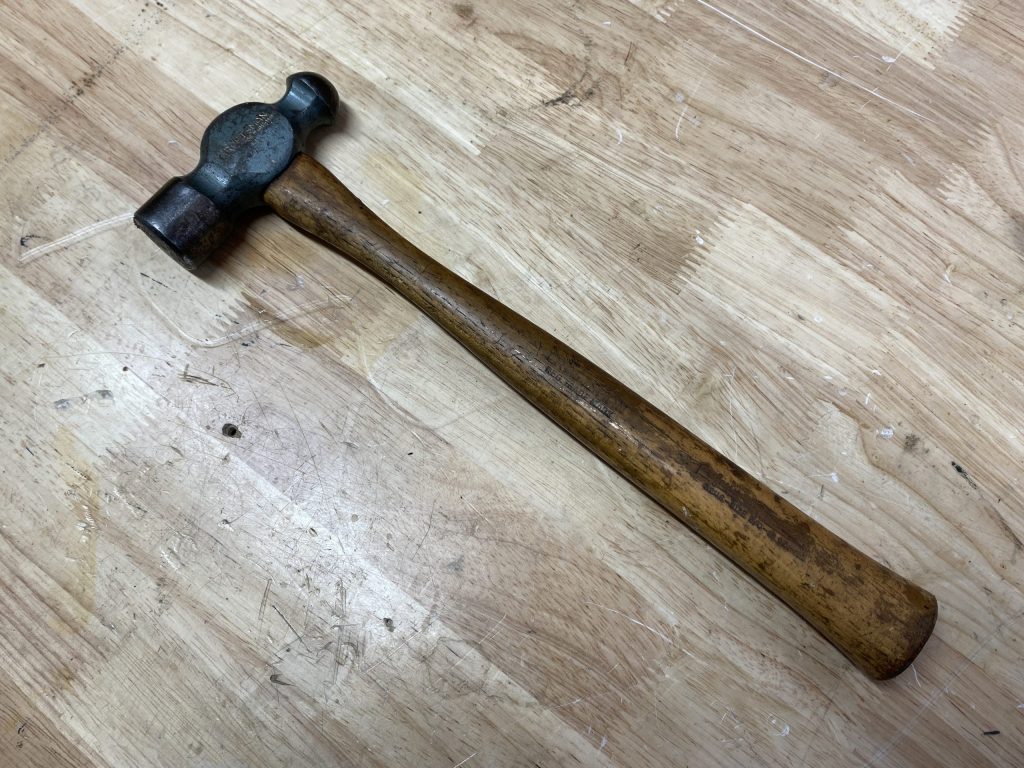 Medium sized hammer