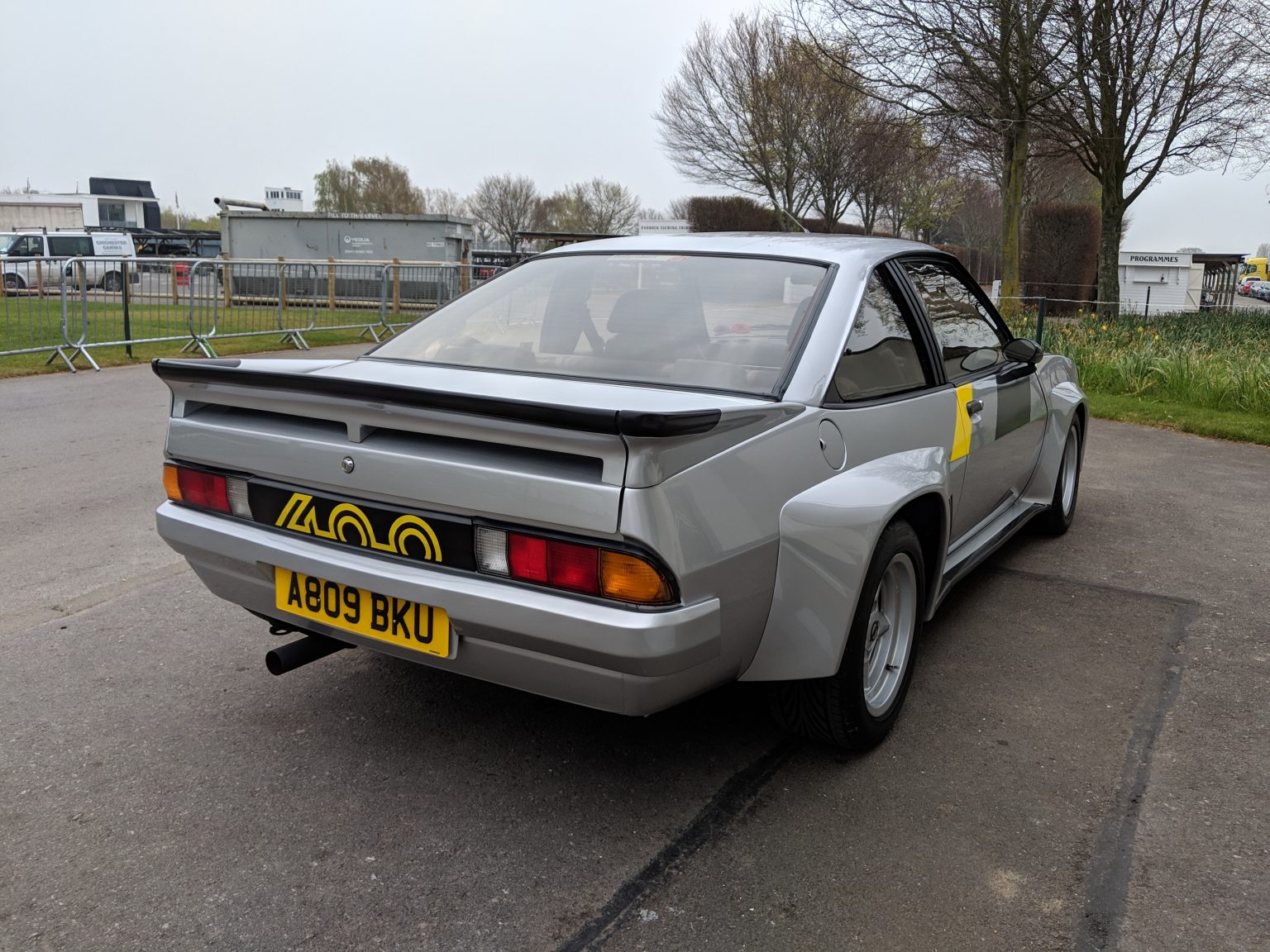 Автомобиль opel manta