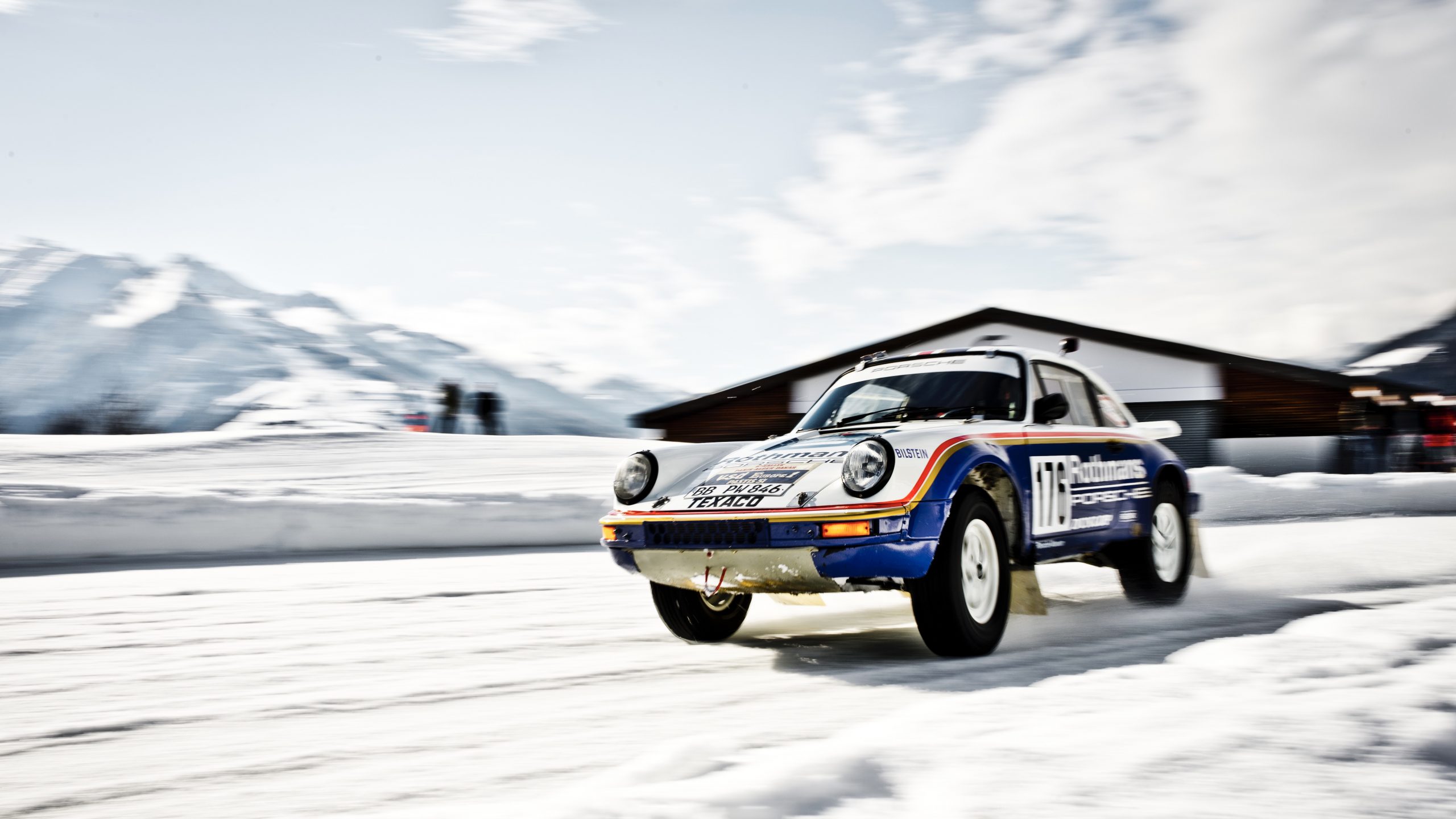 Watch Walter Röhrl drifting the Paris-Dakar Porsche 953 on ice