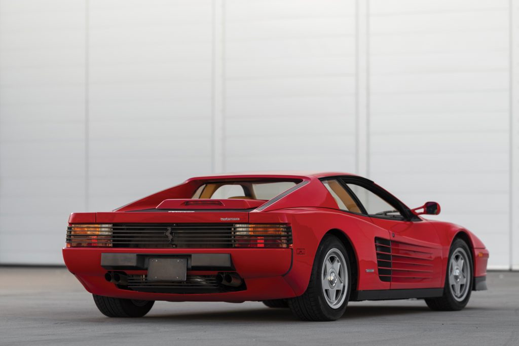 11 cars with daring design_Ferrari Testarossa