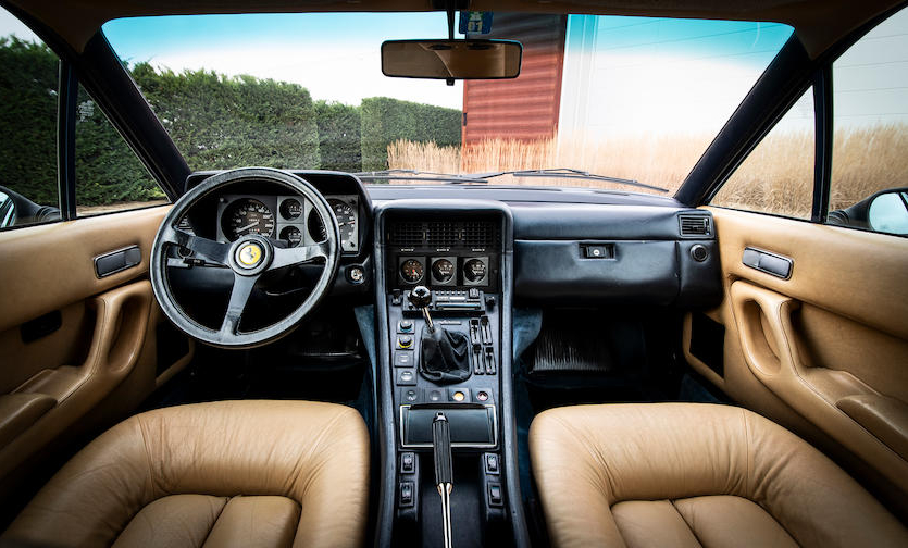 Ferrari 400i interior