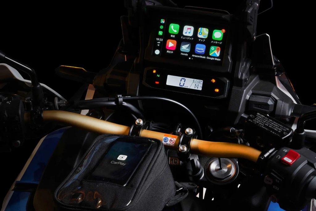 Honda Africa_Twin Apple CarPlay