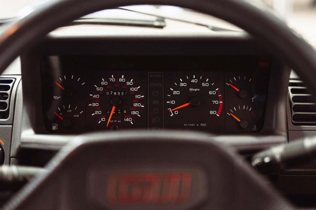 Peugeot 205 GTI instrument cluster