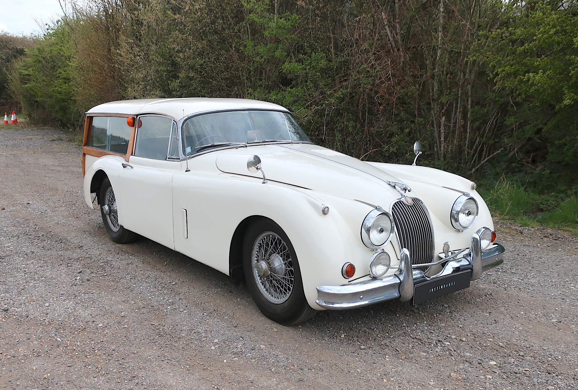 Jaguar XK150 shooting brake is just a Minor modification