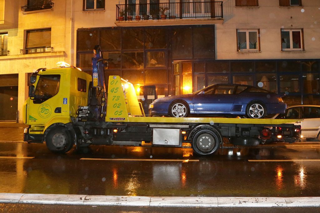 Alpine A610 on recovery truck