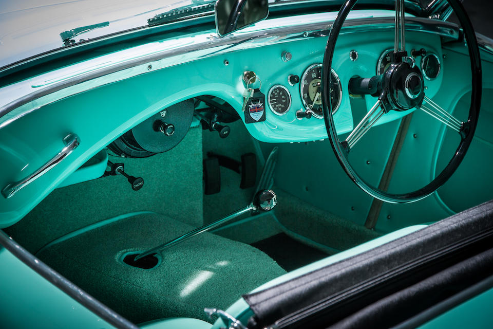Austin-Healey 100 and 3000 interior and cockpit