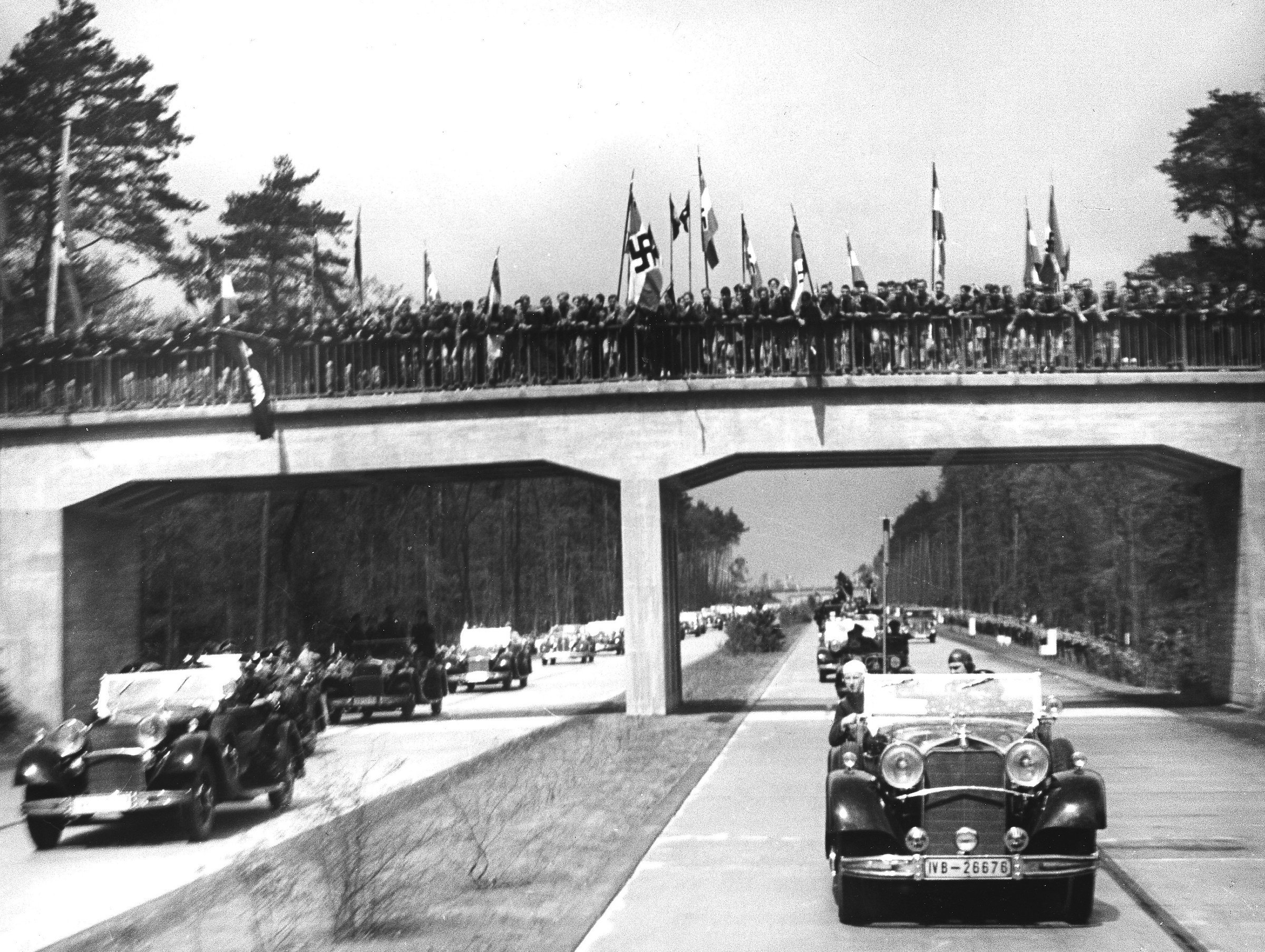 Freeze Frame: The very first stretch of autobahn