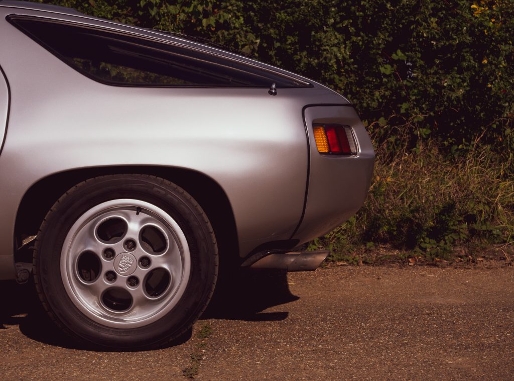 Alistair Walter's Porsche 928s