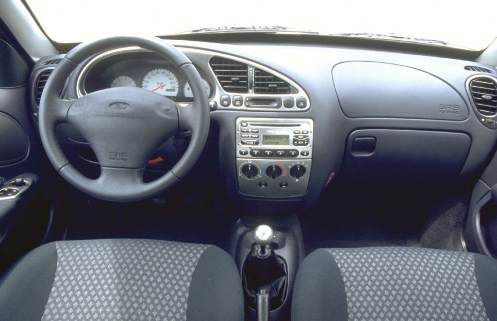 Ford Puma interior