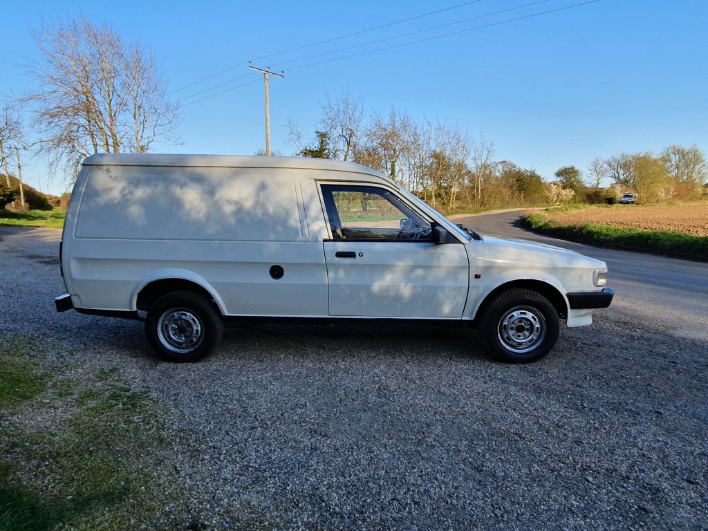 1991 Austin Maestro van