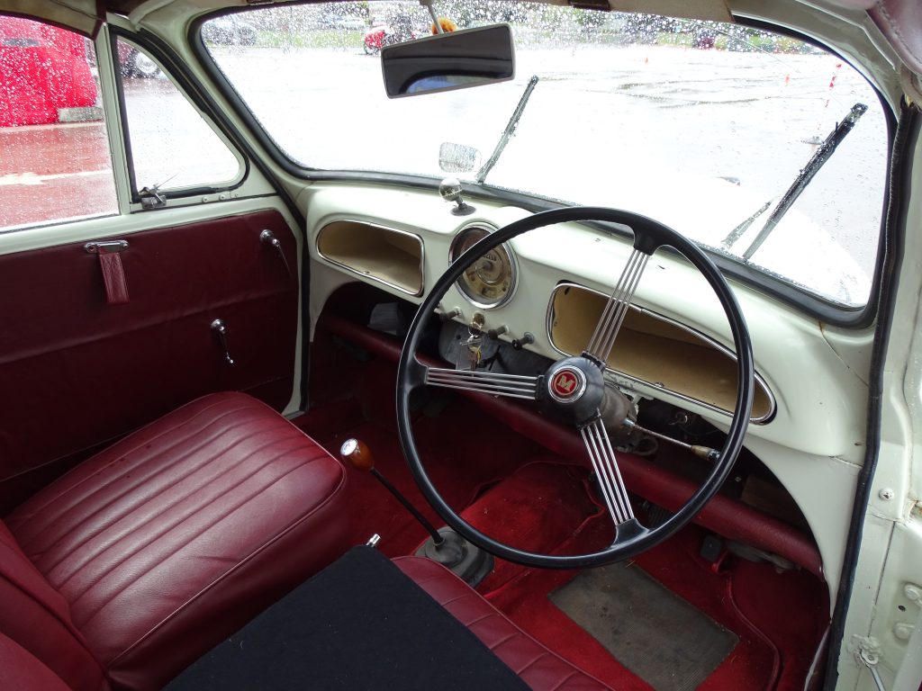 Morris Minor convertible interior