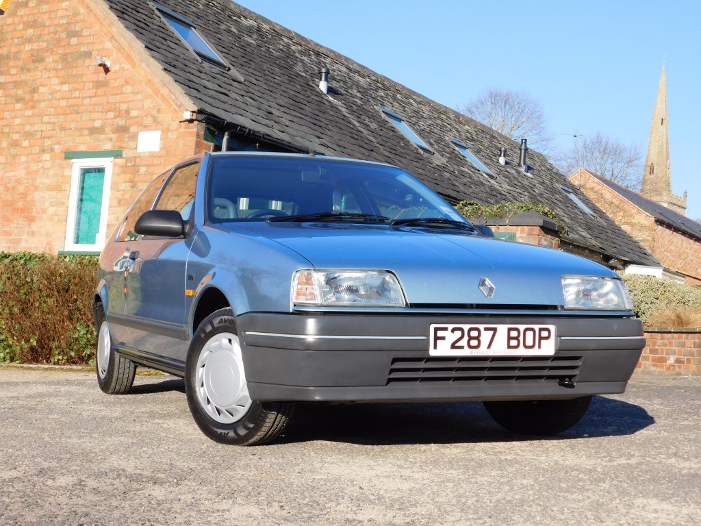 1989 Renault 19 GTS