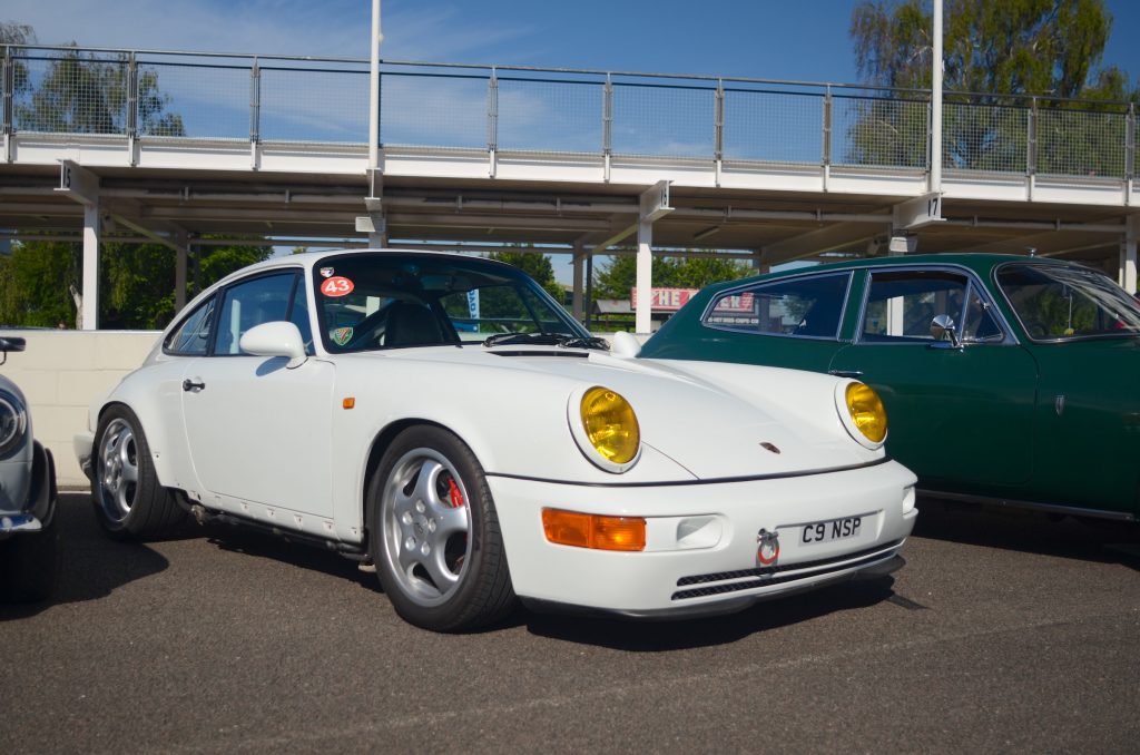 Porsche 964