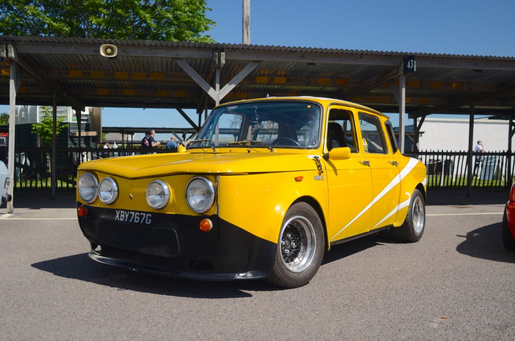 Renault 8