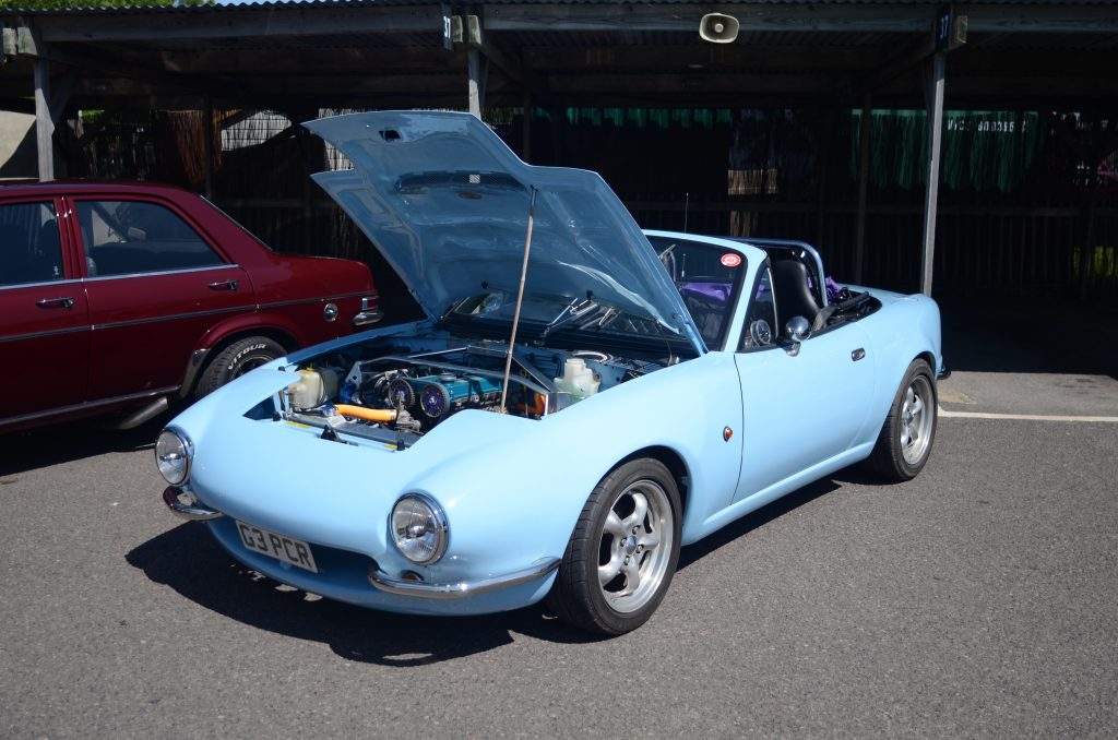 Mazda MX-5 "Pit Crew"