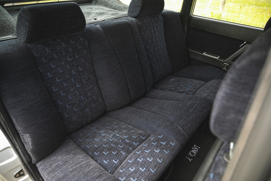 Lancia Gamma Berlina back seats