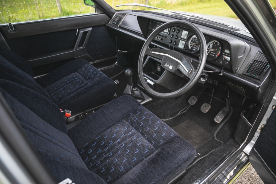 Lancia Gamma Berlina interior