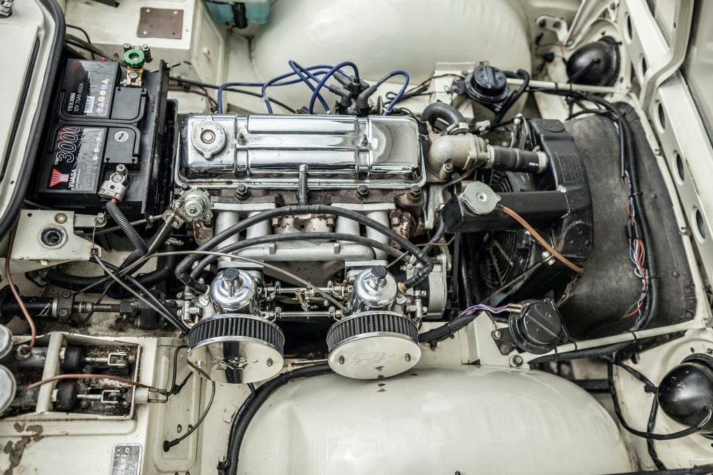 Triumph TR4 engine