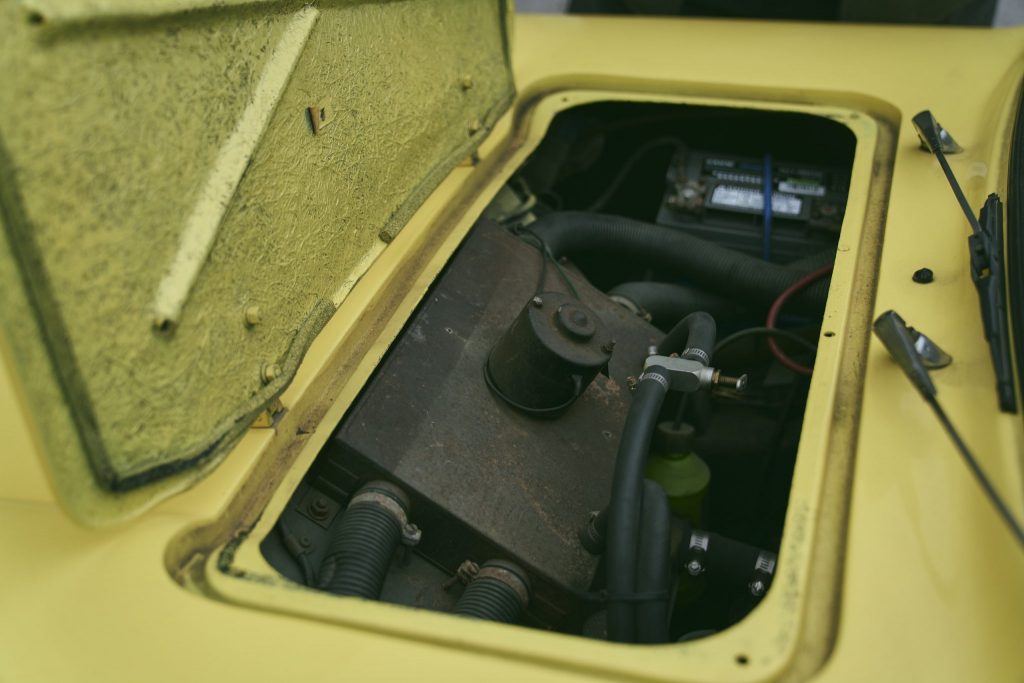 Reliant Regal engine bay