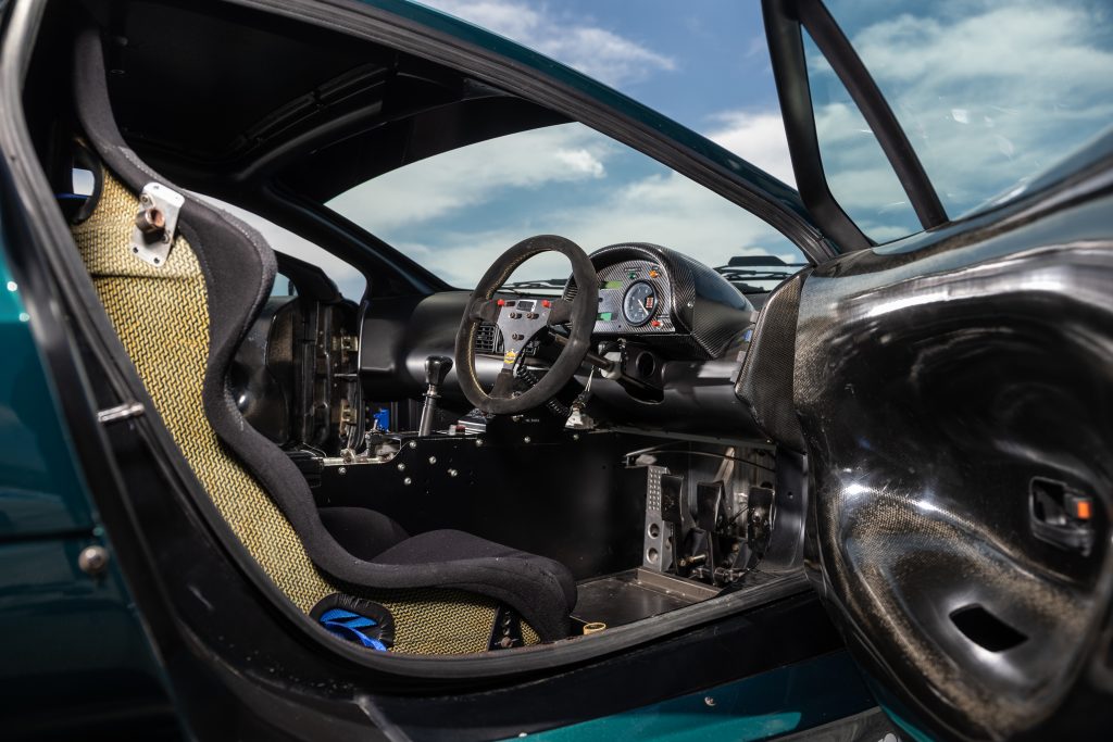 Jaguar XJ220 C Le Mans car interior