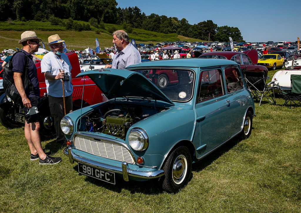 John Powrie’s lovely 1959 Clipper Blue Mini 