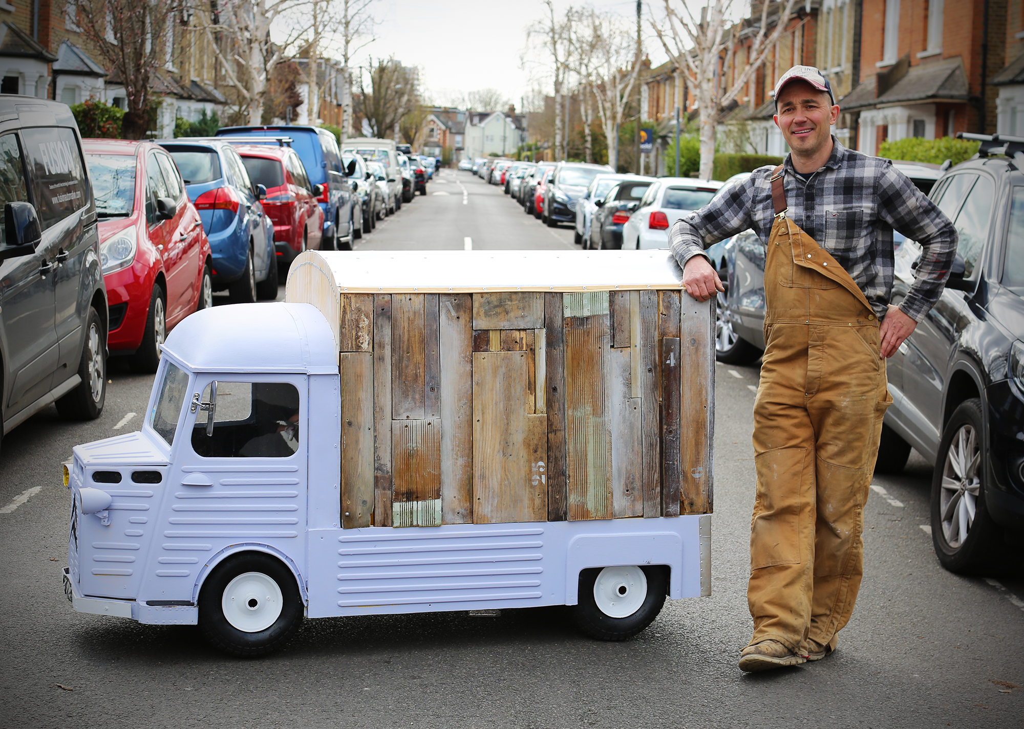 Hard Craft: Yannick Read, miniature vehicle maker