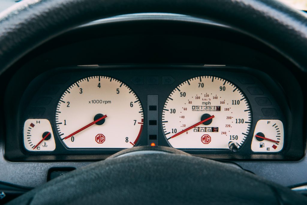 1998 MGF 1.8 VVC dials