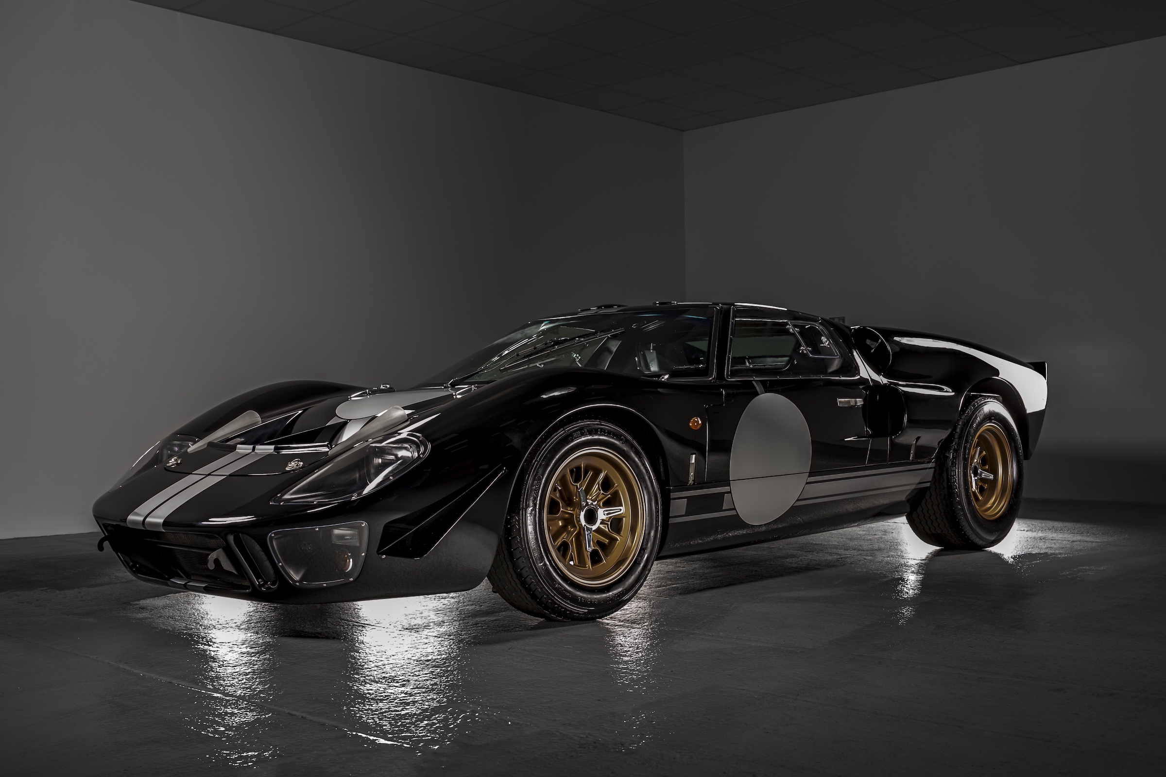 Electric GT40 on the way as Everrati pairs with Superformance