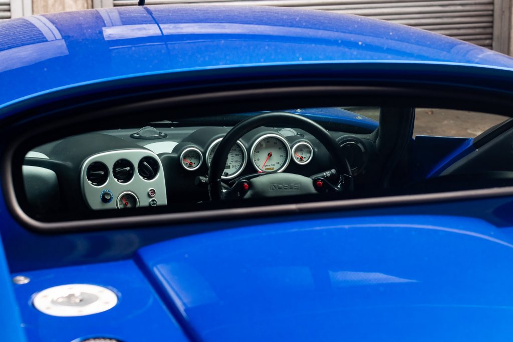 Noble M12 interior