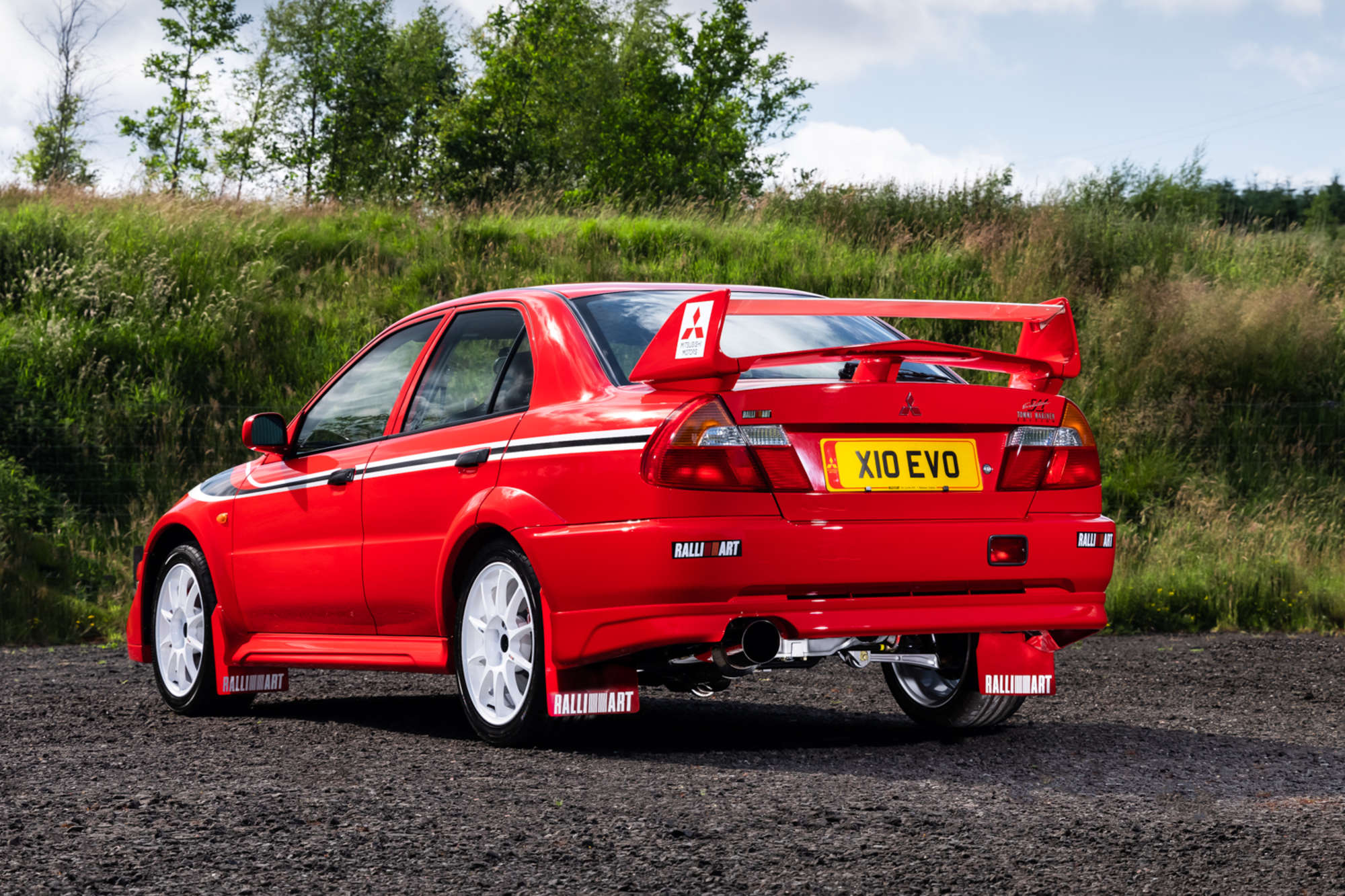 Can this Mitsubishi Lancer Tommi Mäkinen jump higher than £100,100?