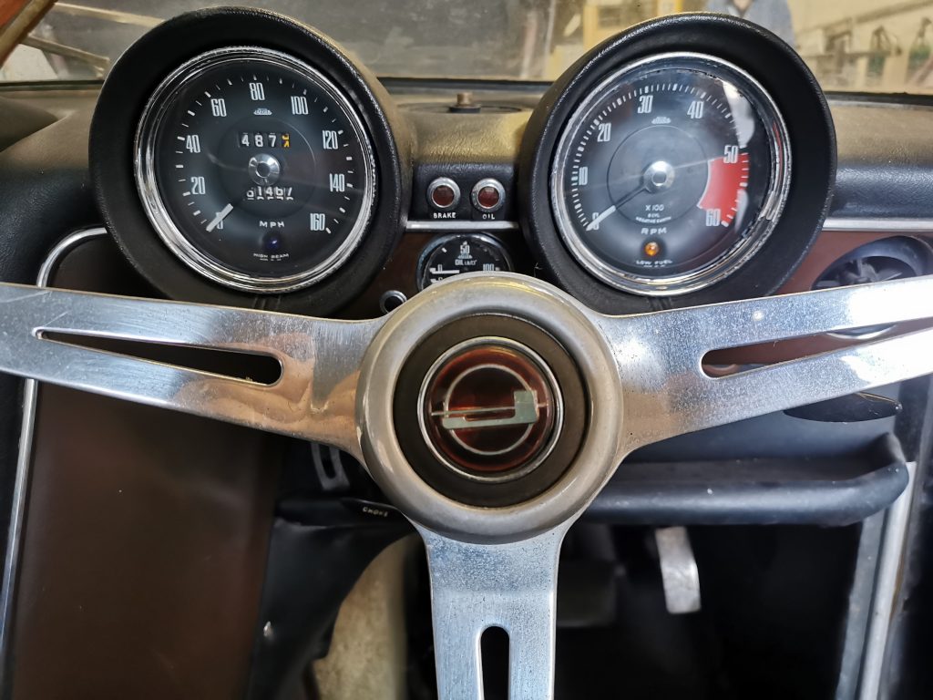 1969 Jensen Interceptor dials