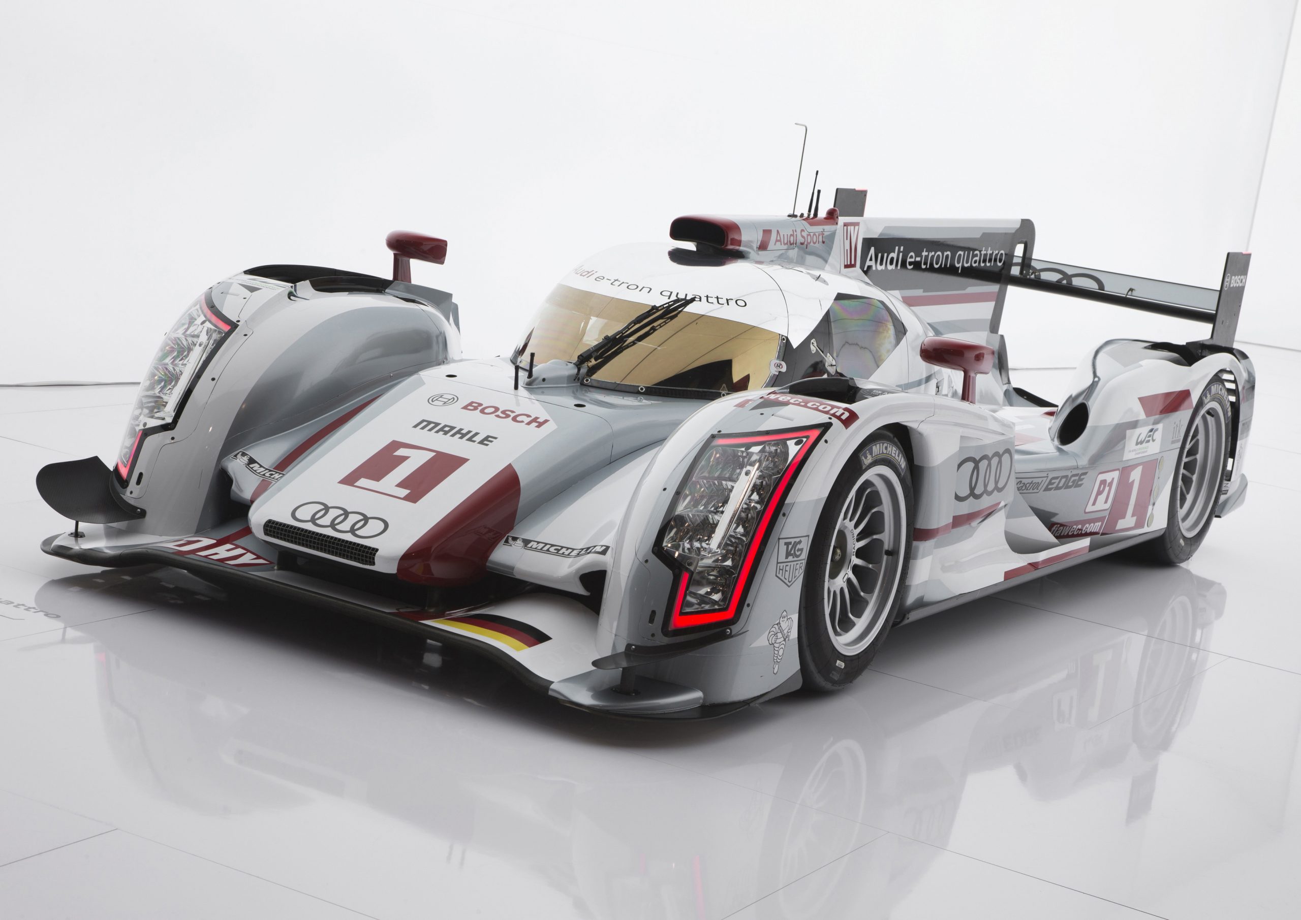 2013 Audi R18 e-tron quattro