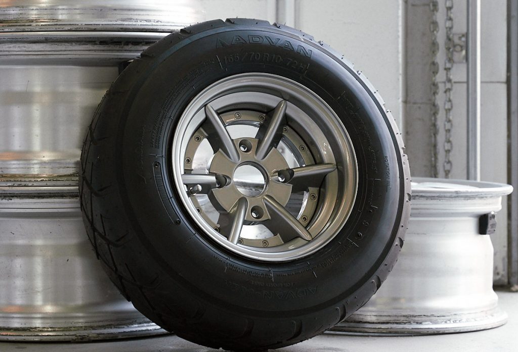 Spectre Mini Type 10 wheel