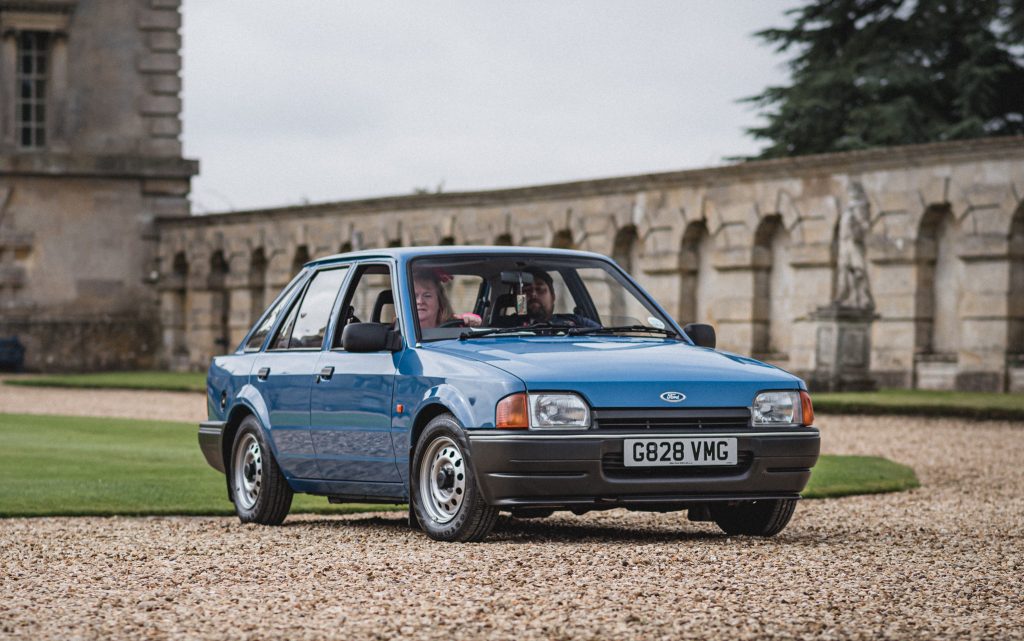 Ford Escort Popular