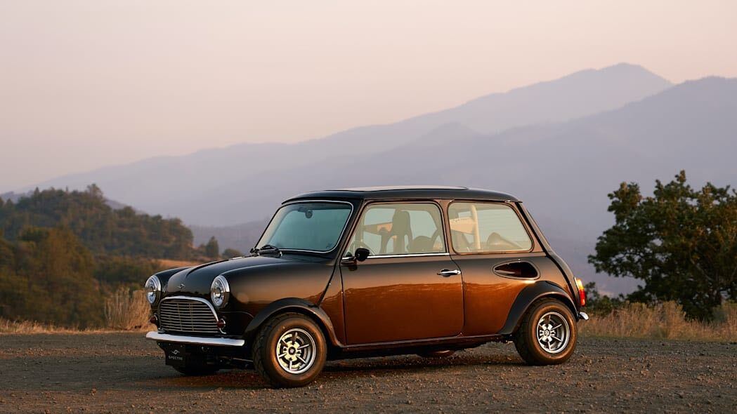 Think this restomod Mini looks good? Just wait until VTEC kicks in…