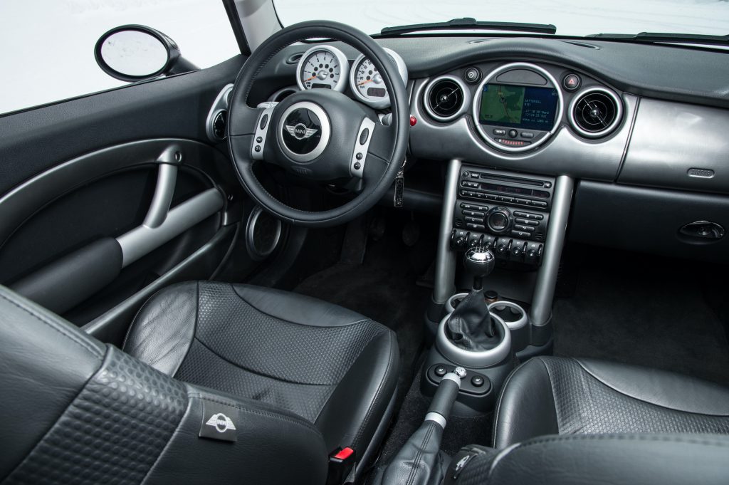 Mini Cooper R50 interior