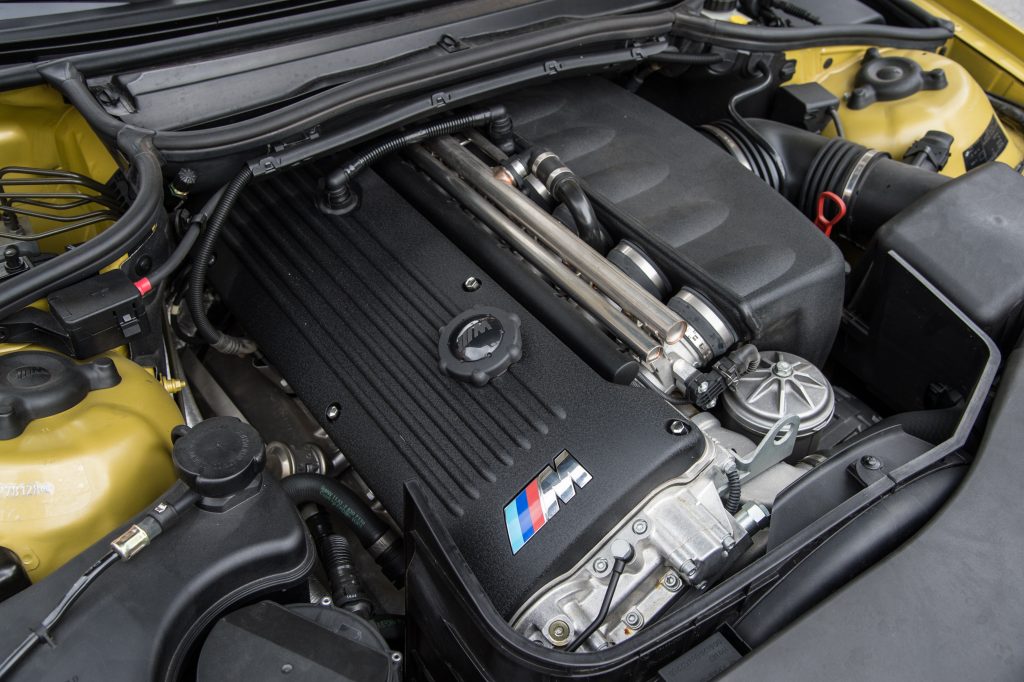 BMW M3 E46 engine bay