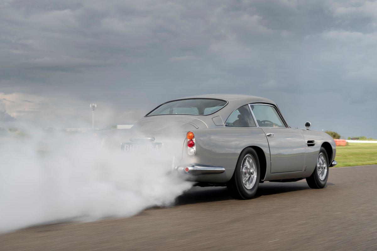 James Bond's missing Aston Martin DB5: Could the 24-year mystery of the  vanishing Goldfinger car finally be solved?, Ents & Arts News