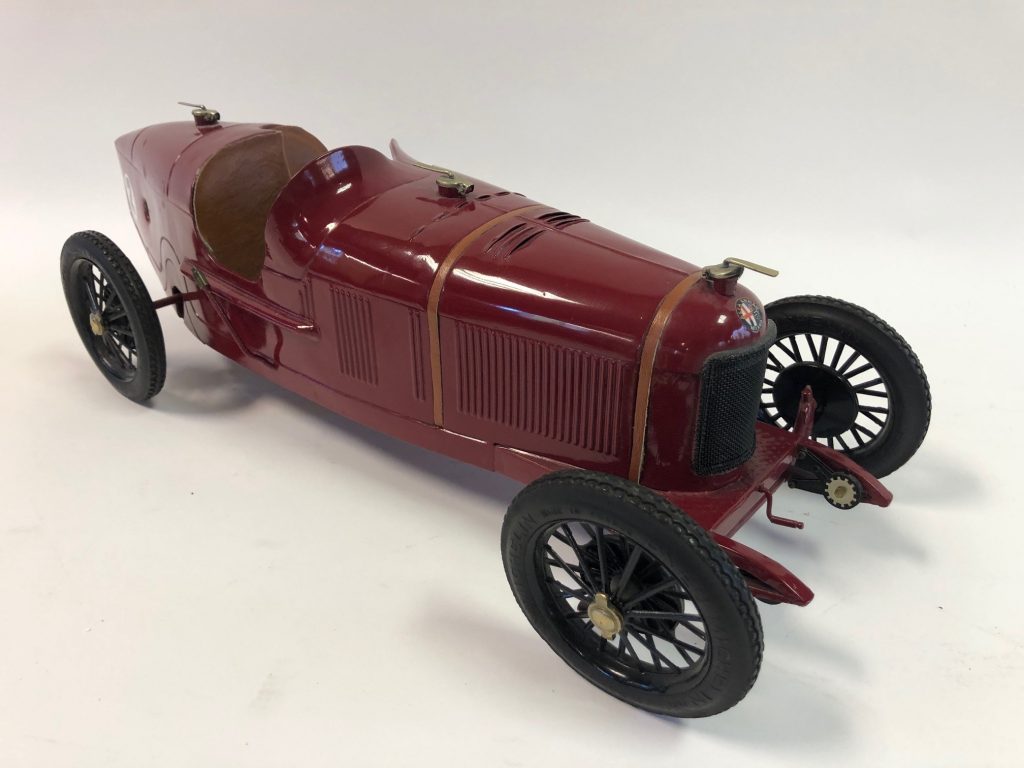 Alfa Romeo P2 clockwork toys