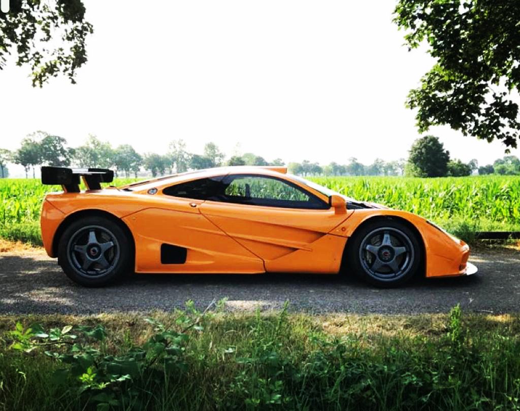 1996 McLaren F1 GTR displayed at 2021 Hampton Court concours