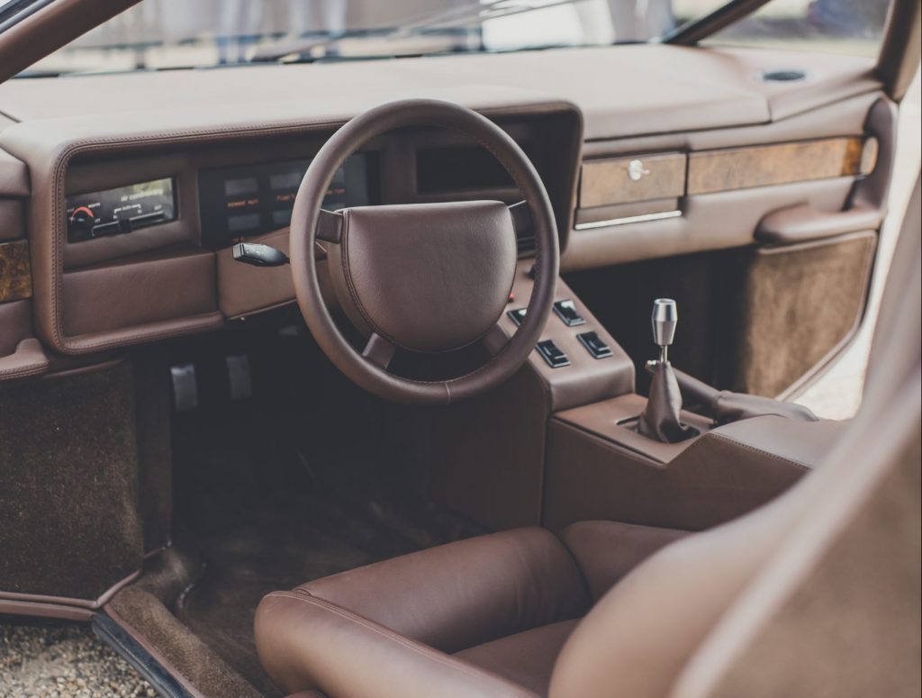 Aston Martin Bulldog interior