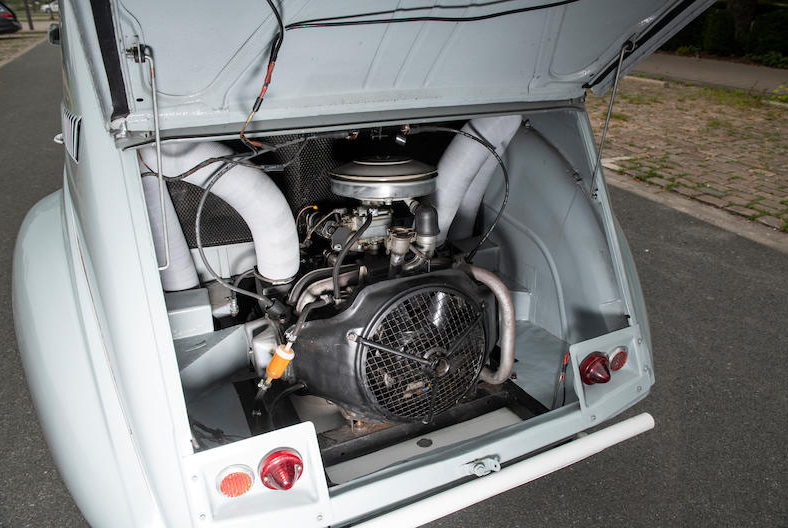 Citroen 2CV 4x4 engine rear