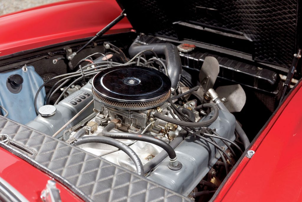 Engine bay Apollo GT