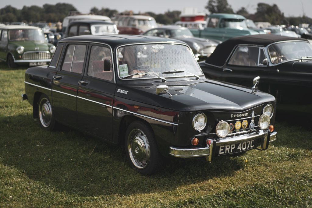 Renault 8