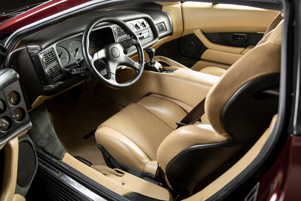 Jaguar XJ220 interior