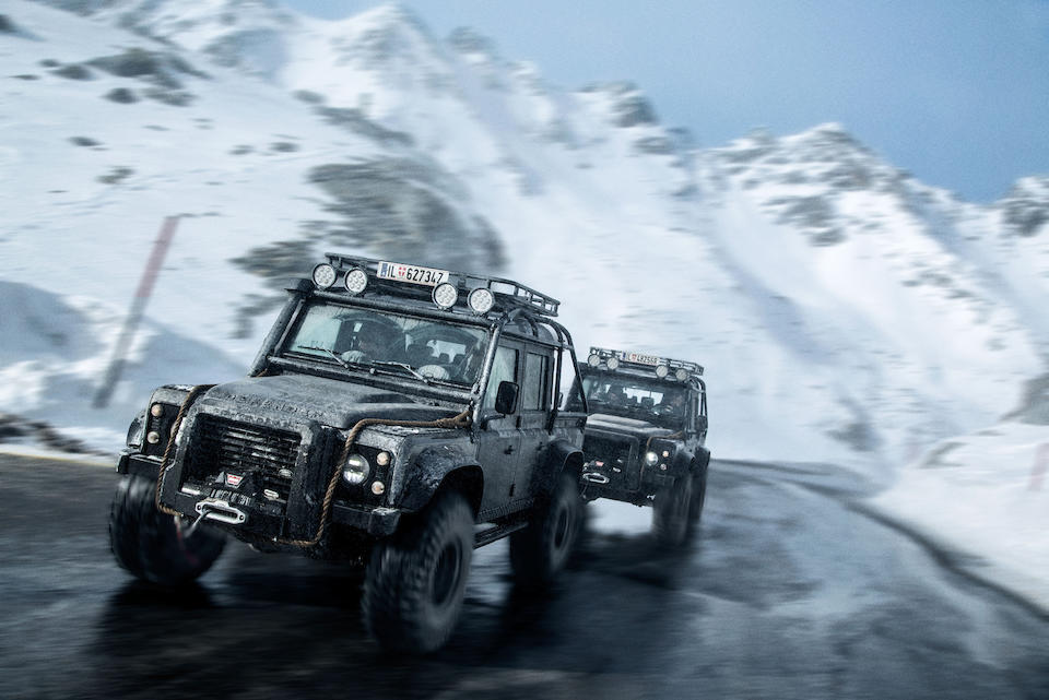 2014 Land Rover Defender 110 Double Cab SVX, Spectre